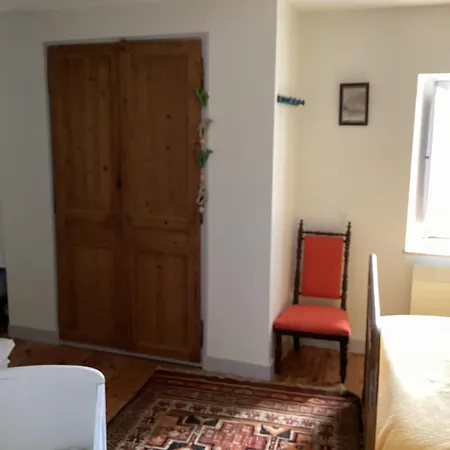 Au Cœur Du Village De Couette-café